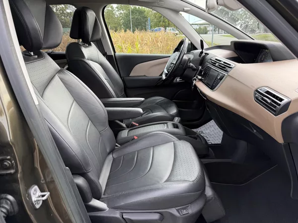 Citroën C4 Picasso 2.0 HDI AT NAVI KAMERA TAŽNÉ - foto 35