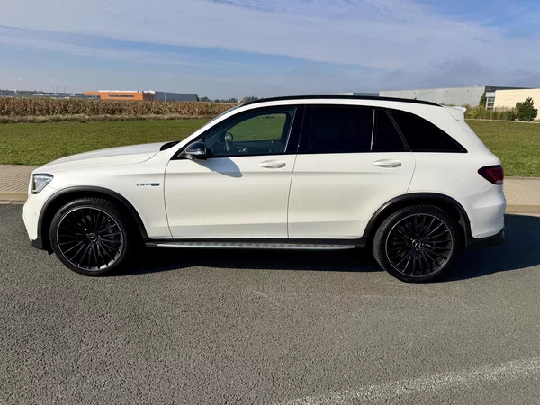 Mercedes-Benz GLC 63 AMG 4MATIC+ PANORAMA NAVI - foto 2