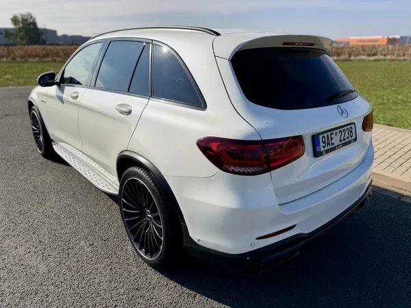 Mercedes-Benz GLC 63 AMG 4MATIC+ PANORAMA NAVI - foto 3