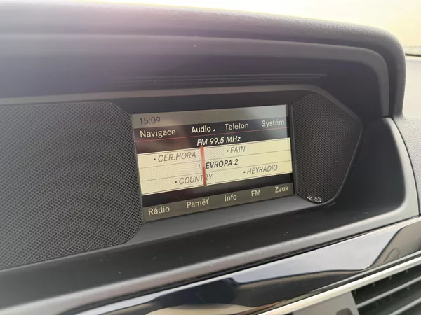 Mercedes-Benz Třídy C 180 CGI NAVI MANUAL SERVISKA - foto 21
