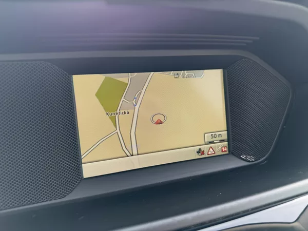 Mercedes-Benz Třídy C 180 CGI NAVI MANUAL SERVISKA - foto 22