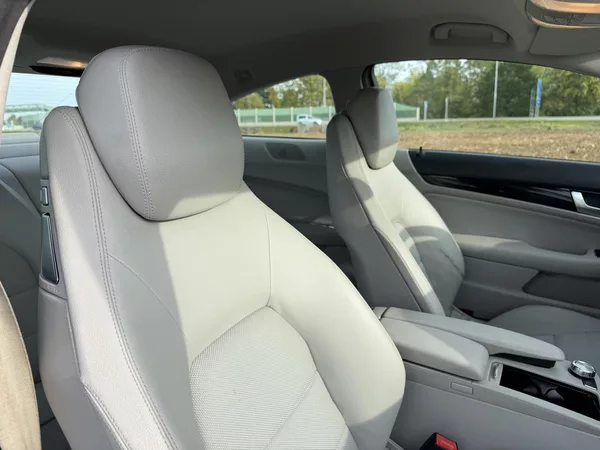 Mercedes-Benz Třídy C 180 CGI NAVI MANUAL SERVISKA - foto 33