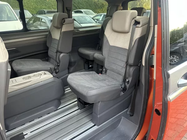 Volkswagen Multivan HIGHLINE, HEAD-UP, STYLE - foto 26