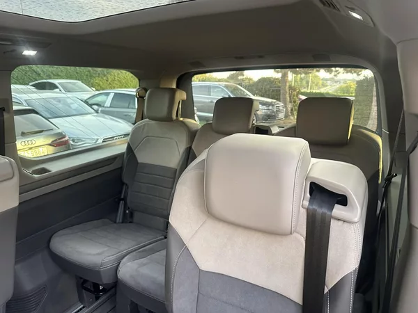 Volkswagen Multivan HIGHLINE, HEAD-UP, STYLE - foto 28