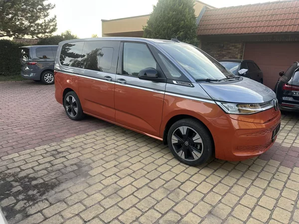 Volkswagen Multivan HIGHLINE, HEAD-UP, STYLE - foto 4