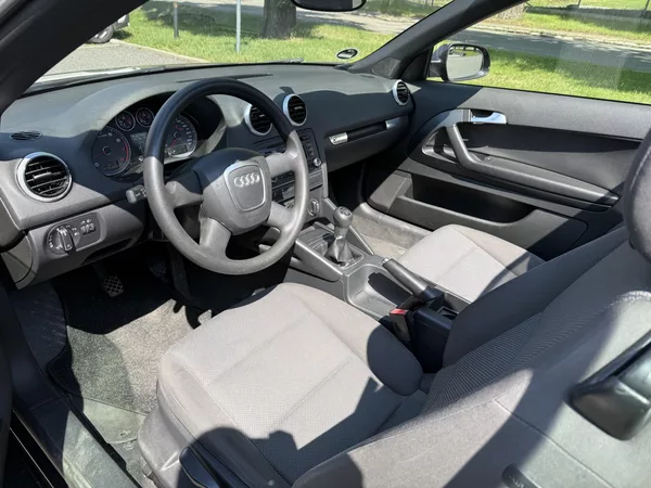 Audi A3 1.6i 77kW - foto 4