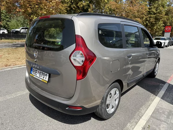 Dacia Lodgy 1.6i - foto 10
