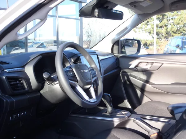 Isuzu D-Max Double Cab LS - foto 9