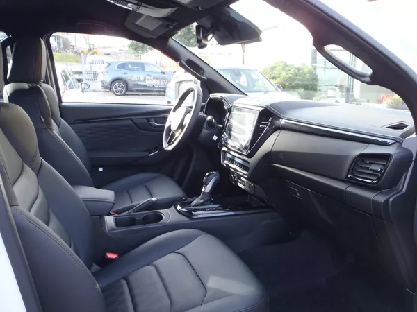 Isuzu D-Max Double Cab V-CROSS 4x4 - foto 10