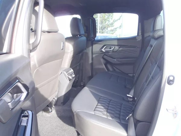 Isuzu D-Max Double Cab V-CROSS 4x4 - foto 11