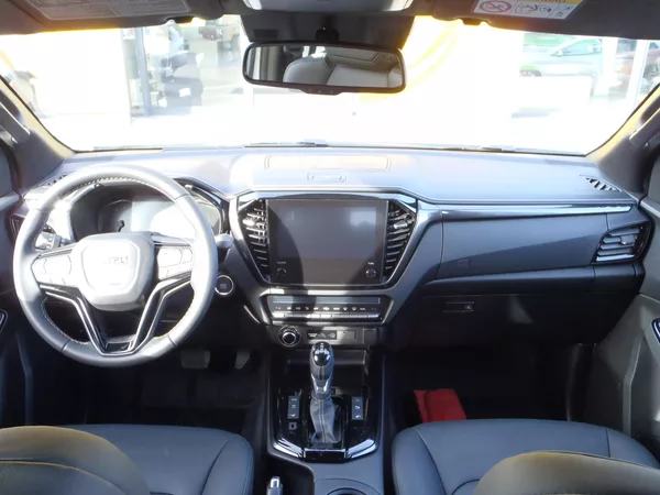 Isuzu D-Max Double Cab V-CROSS 4x4 - foto 13