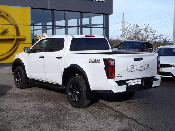 Isuzu D-Max Double Cab V-CROSS 4x4 - foto 6
