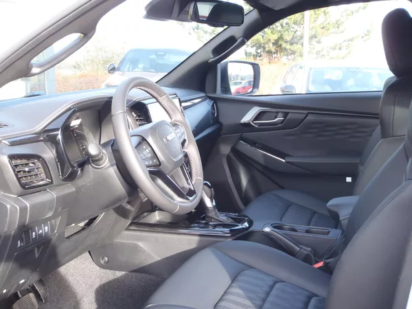 Isuzu D-Max Double Cab V-CROSS 4x4 - foto 9