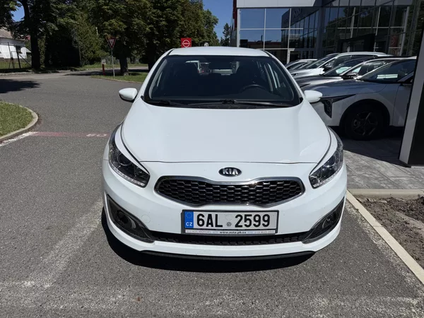 Kia Ceed 1.6 GDi 99kw - foto 2