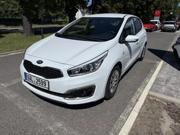 Kia Ceed 1.6 GDi 99kw - foto 3