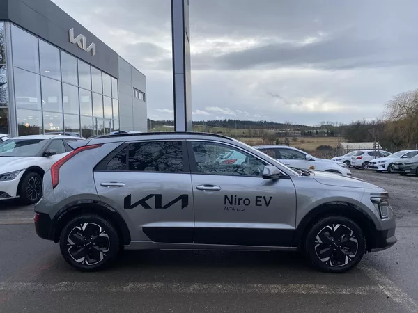 Kia e-Niro STYLE 150 KW+64,8 KWH - foto 4