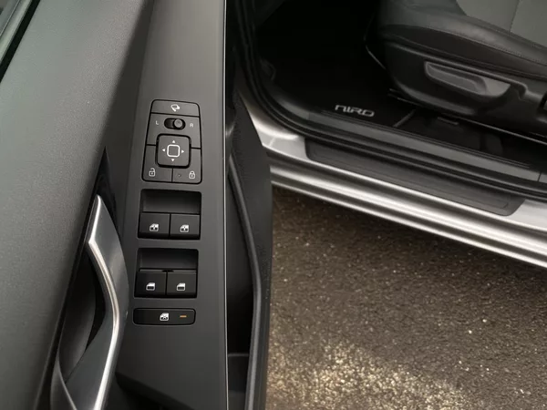 Kia e-Niro STYLE 150 KW+64,8 KWH - foto 8