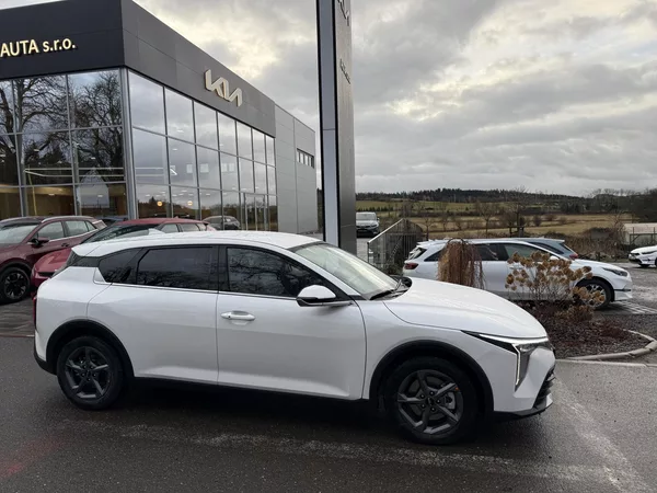 Kia K4 1,6 T-GDi GPF 7DCT TOP 110 KW - foto 2