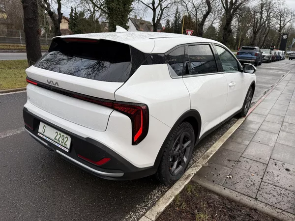 Kia K4 1,6 T-GDi GPF 7DCT TOP 110 KW - foto 7