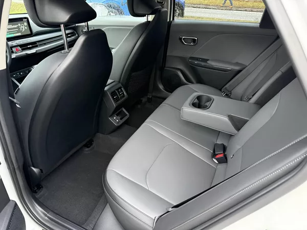 Kia K4 1,6 T-GDi GPF 7DCT TOP 110 KW - foto 9