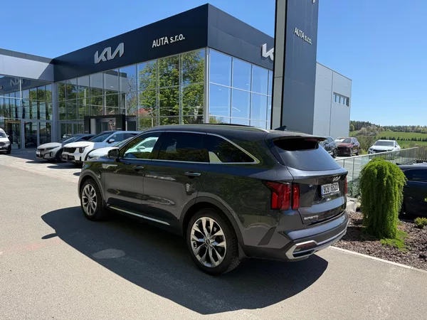 Kia Sorento 2.2 CRDi 142kw TOP 4x4 - foto 10