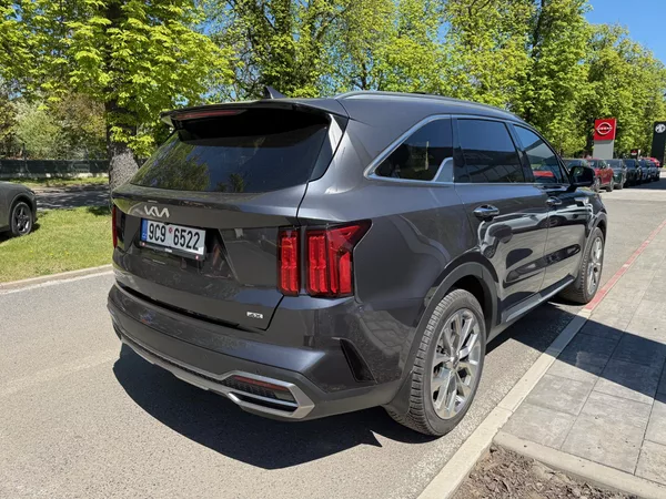 Kia Sorento 2.2 CRDi 142kw TOP 4x4 - foto 12
