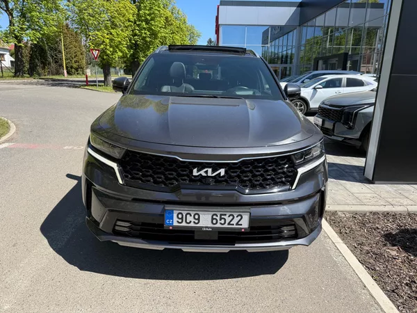 Kia Sorento 2.2 CRDi 142kw TOP 4x4 - foto 2