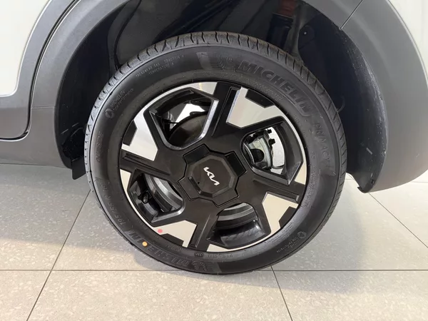 Kia Stonic 1.0 T-GDi SPIN - foto 7