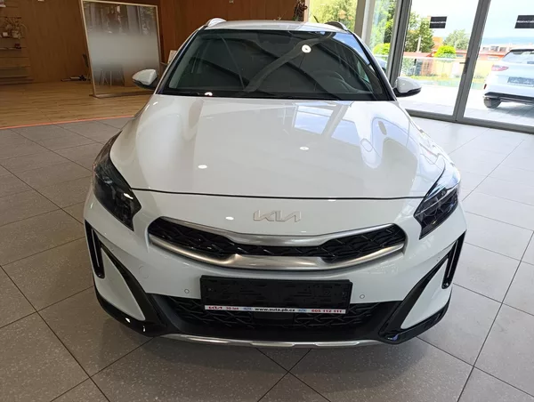 Kia XCeed 1,6 GDi GPF PHEV 6DCT PREMIUM - foto 2