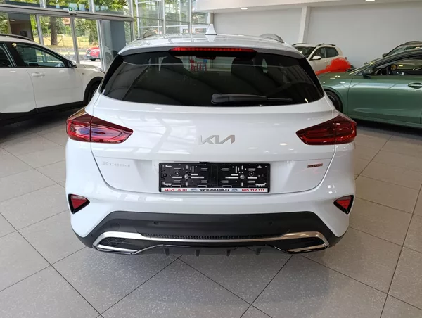 Kia XCeed 1,6 GDi GPF PHEV 6DCT PREMIUM - foto 5