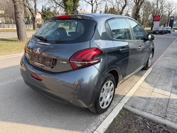 Peugeot 208 1.2i 60kw - foto 11