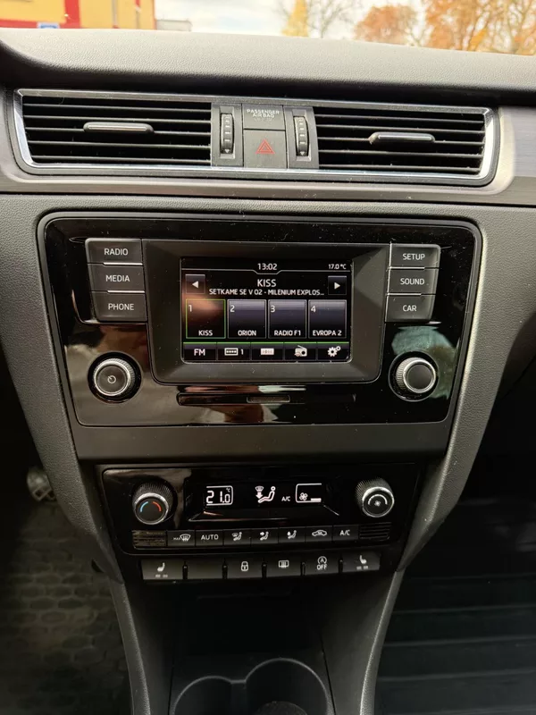 Škoda Rapid 1.2 TSI 81kw - foto 6