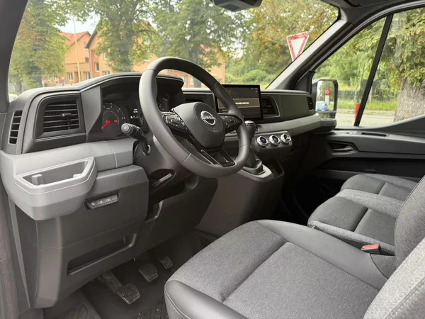 Nissan Interstar COMFORT L3H2, 270 dveře - foto 14