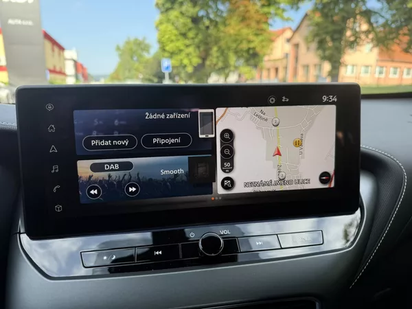 Nissan Juke N-CONNECTA + SAFETY + COLD - foto 13