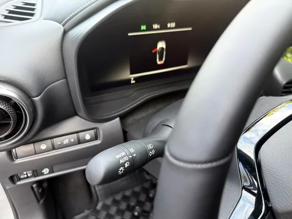 Nissan Juke N-CONNECTA + SAFETY + COLD - foto 14