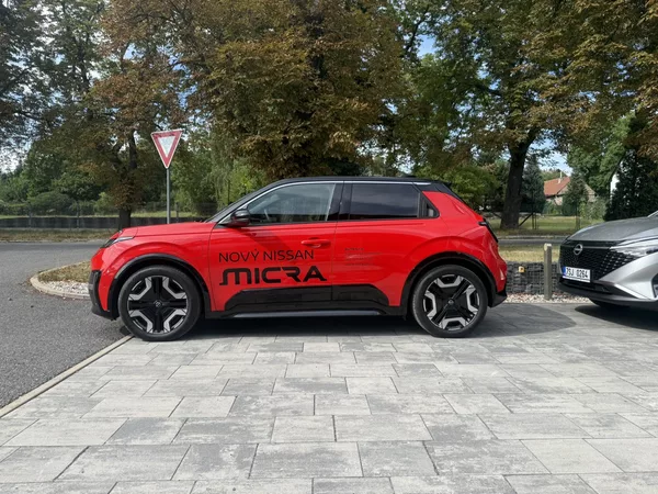 Nissan Micra EVOLVE 52kWh 150k - foto 2
