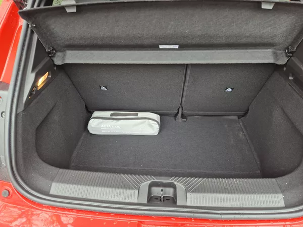 Nissan Micra EVOLVE 52kWh 150k - foto 24