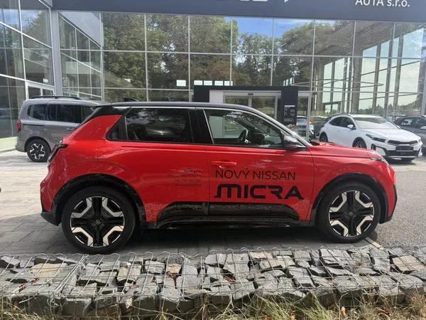Nissan Micra EVOLVE 52kWh 150k - foto 3