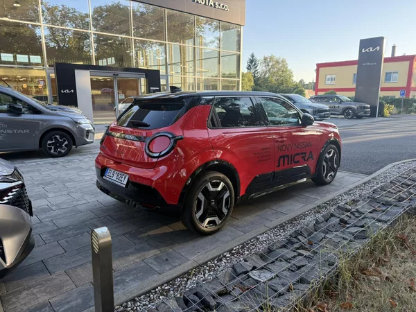 Nissan Micra EVOLVE 52kWh 150k - foto 5