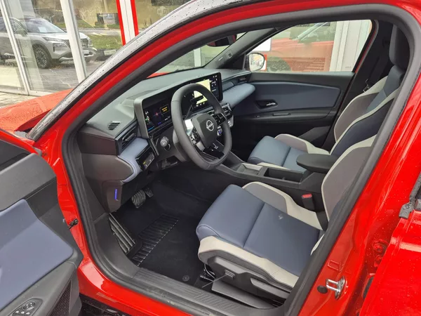 Nissan Micra EVOLVE 52kWh 150k - foto 9