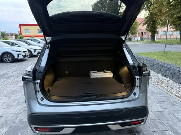 Nissan Qashqai DIG-T Mild Hybrid, N-CONNECTA - foto 9