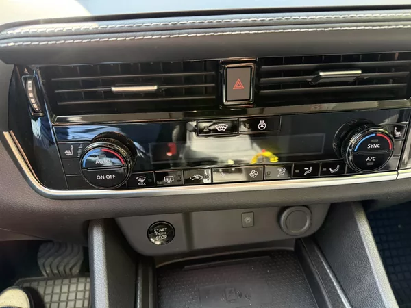 Nissan Qashqai DIG-T Mild Hybrid, N-CONNECTA - foto 13