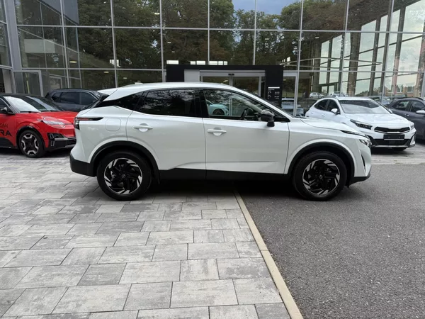 Nissan Qashqai 1.3 DIG-T 4WD N-CONNECTA + CP - foto 4