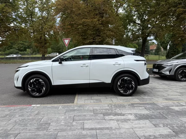 Nissan Qashqai 1.3 DIG-T 4WD N-CONNECTA + CP - foto 8
