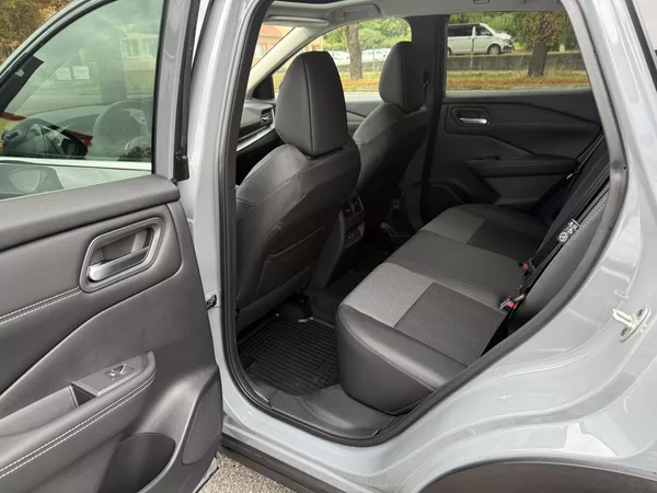 Nissan Qashqai 4WD N-CONNECTA + COLD PACK + G - foto 17