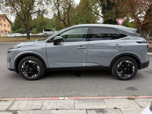 Nissan Qashqai 4WD N-CONNECTA + COLD PACK + G - foto 8