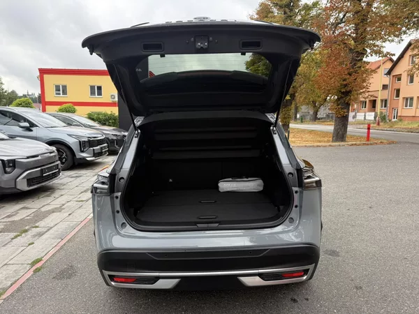 Nissan Qashqai 4WD N-CONNECTA + COLD PACK + G - foto 9