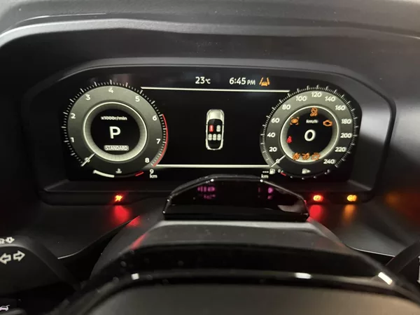 Nissan Qashqai DIG-T X-TRONIC TEKNA + BOSE - foto 12