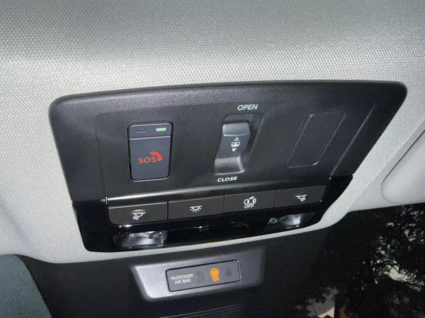 Nissan Qashqai DIG-T X-TRONIC TEKNA + BOSE - foto 21