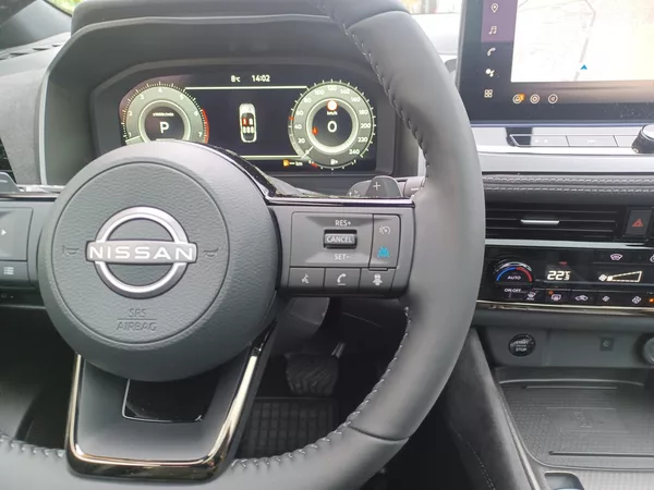 Nissan Qashqai 1,3DIG-T 116kW N-desing - foto 15
